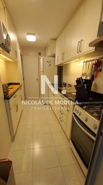 Apartamento de 3 dormitorios frente al mar en , ,