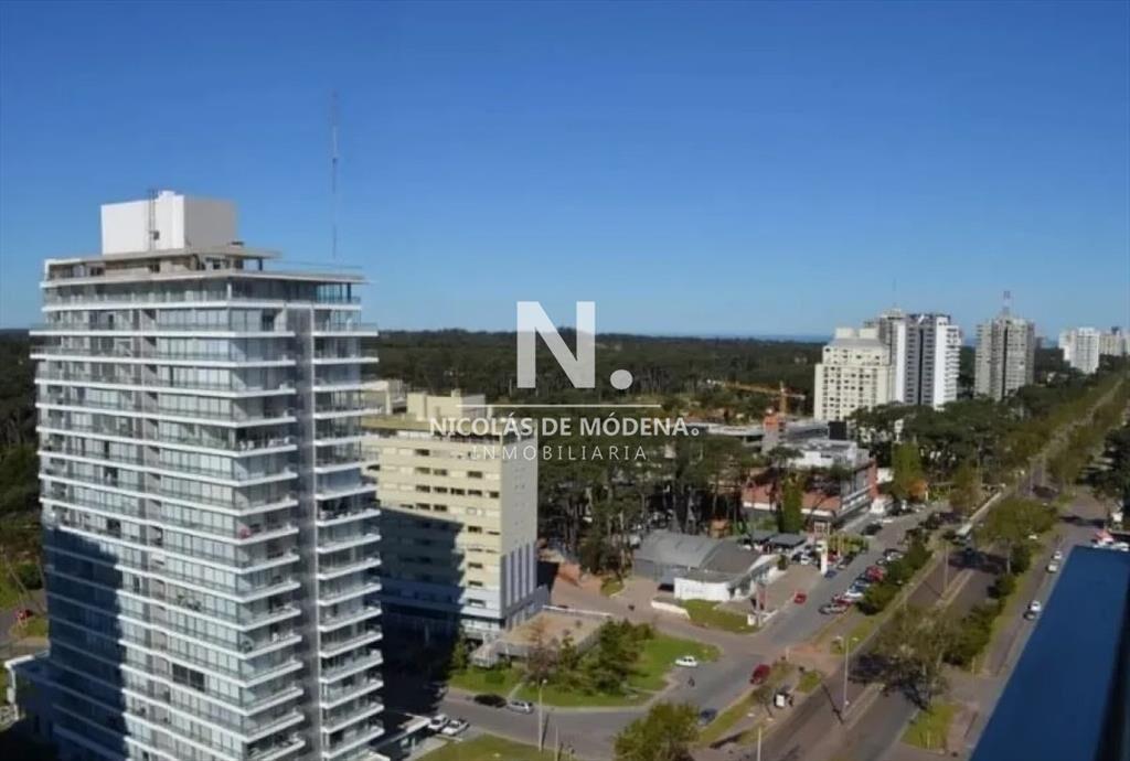 MUY LINDO DEPARTAMENTO SOBRE ROOSELVET