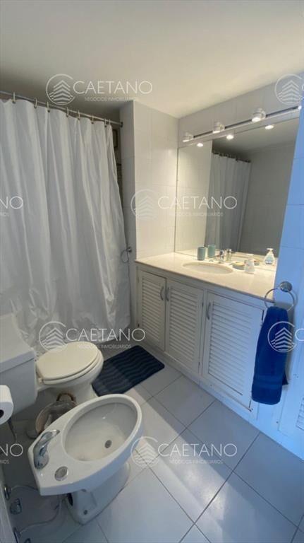 Apartamento en Peninsula, alquiler 2 dormitorios con vista