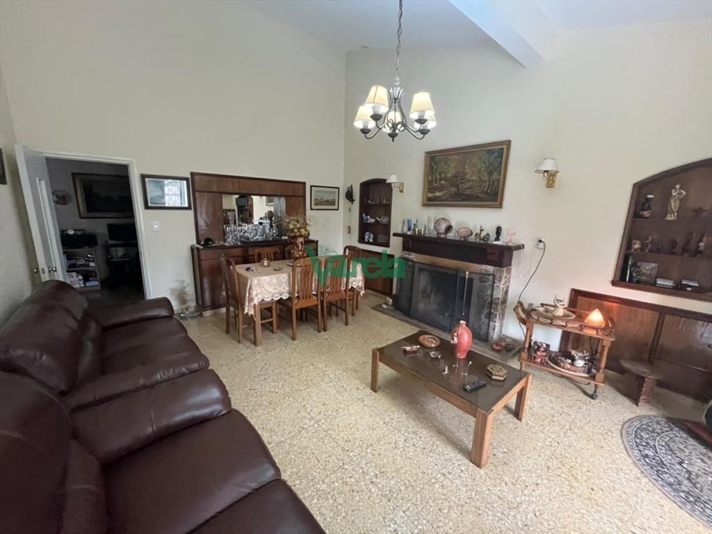 Residencia 3 dormitorios, 3 baños en Atlantida