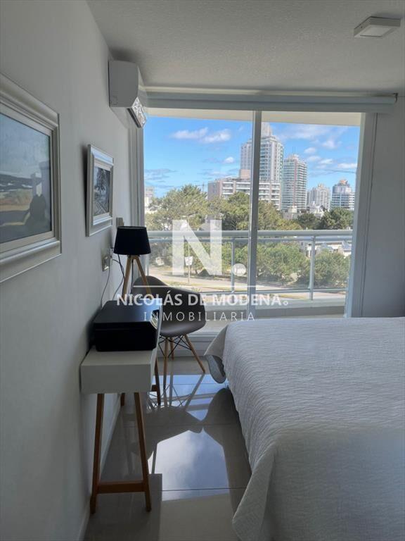 Apartamento en venta de 2 dormitorios en Punta