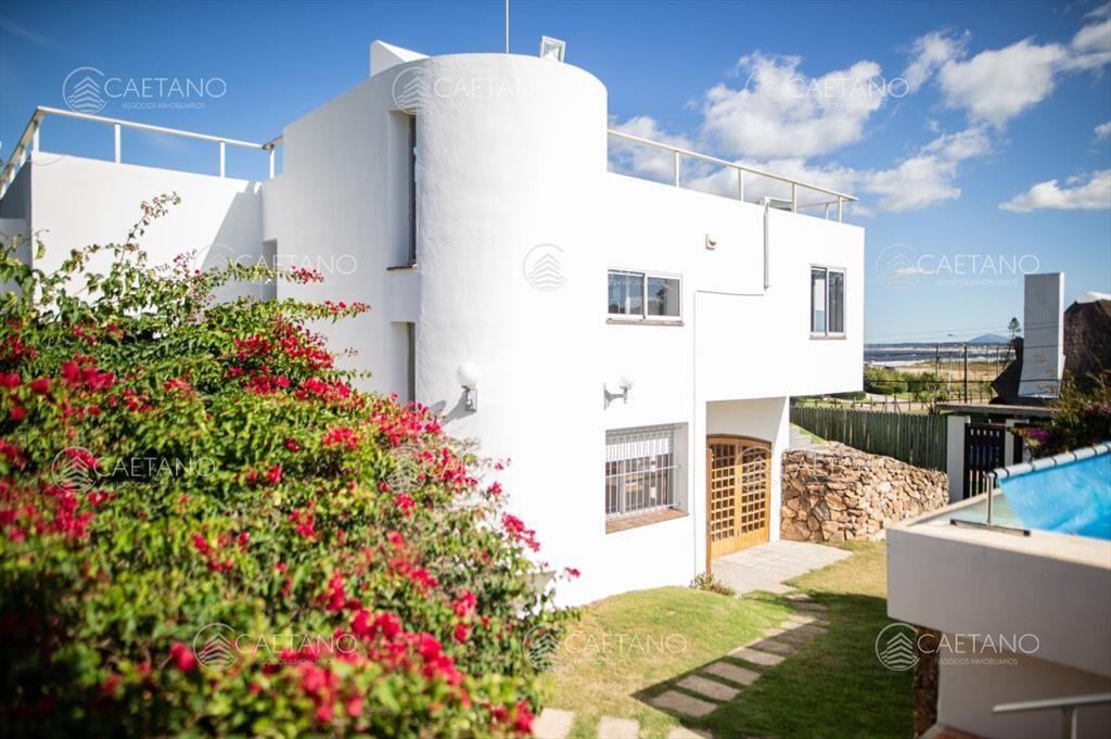 Excelente casa en Punta Ballena, alquiler anual