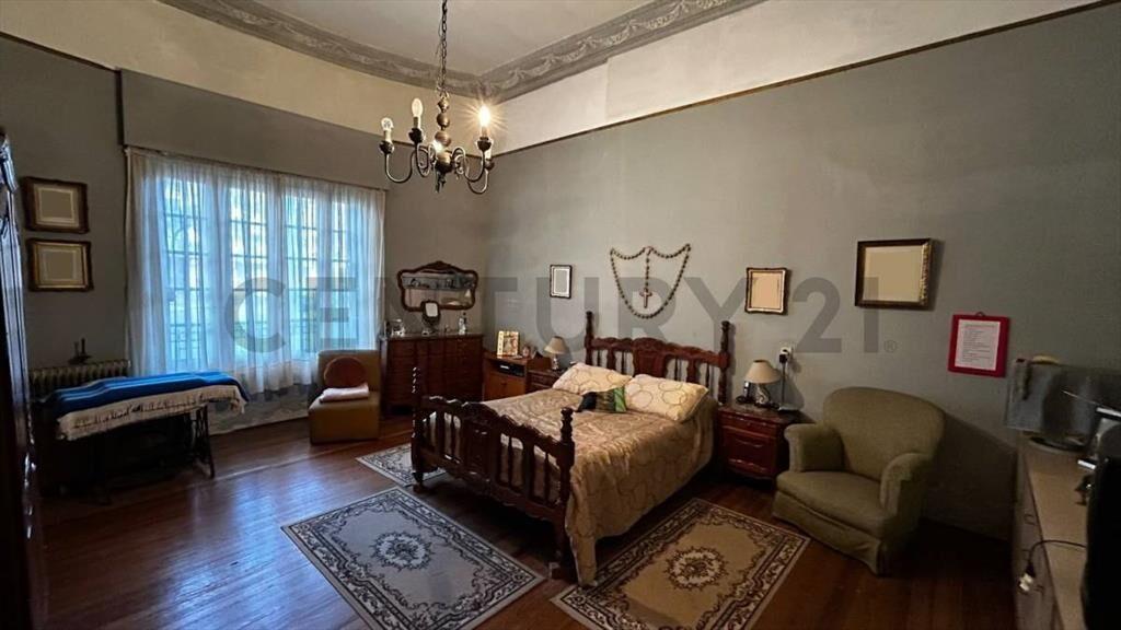 Casa/Pocitos/A Pasos de Rivera/6 Dorm/3 Baños/3 Cocinas/C...