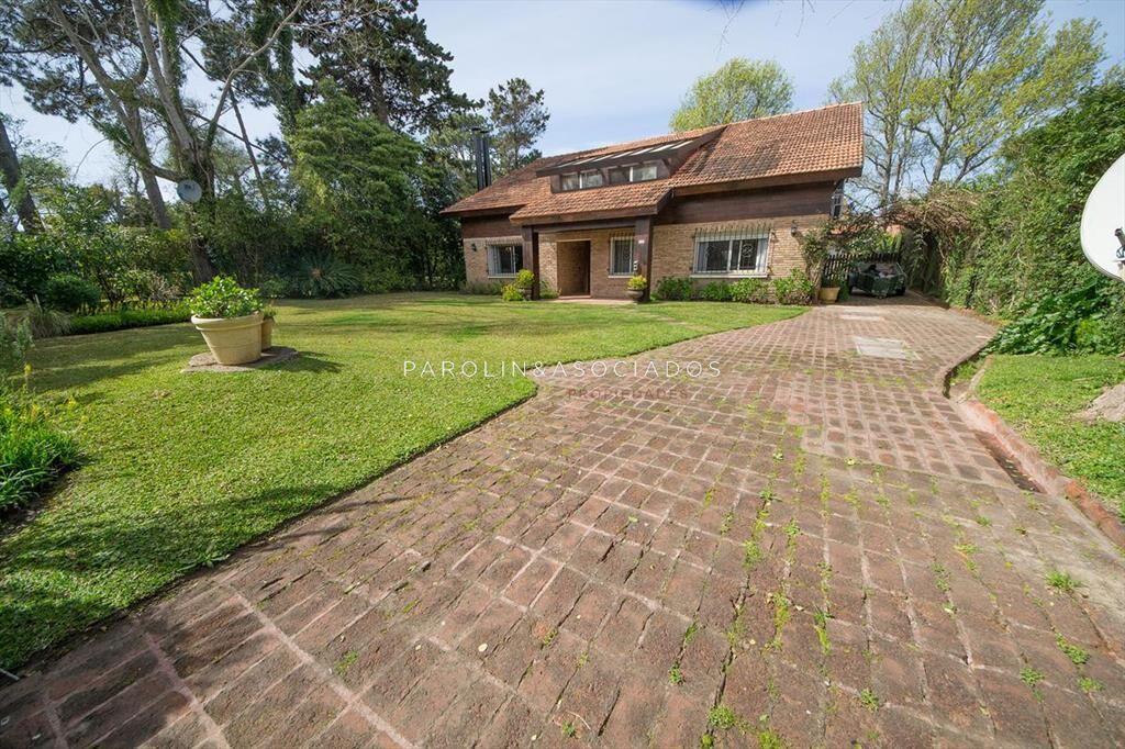 Casa en venta de 5 dormitorios en Parque Golf, Punta del Es