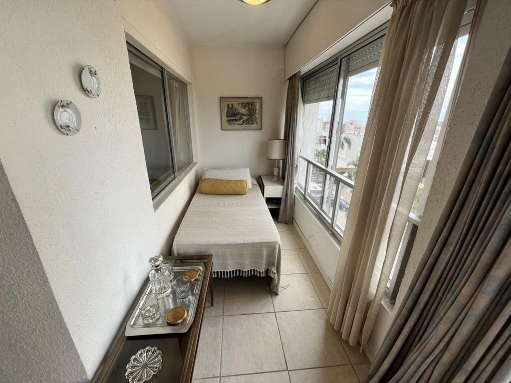 VENTA APARTAMENTO 1 DORMITORIO PENINSULA