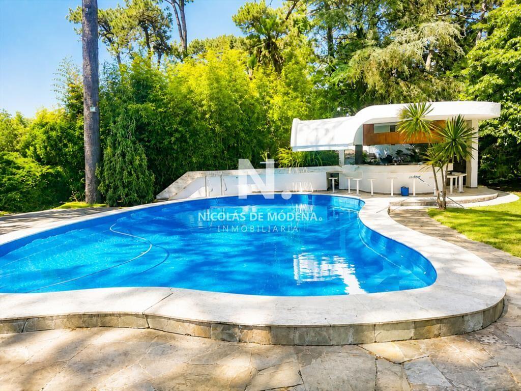 Espectacular chalet en zona residencial proximo a