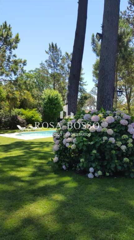 Excelente casa en alquiler en zona residencial!!! Consulte!