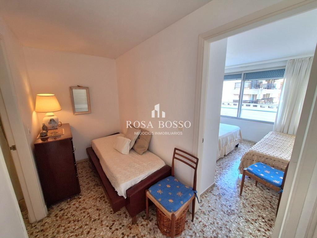 Apartamento en venta 1 dormitorio con garaje del
