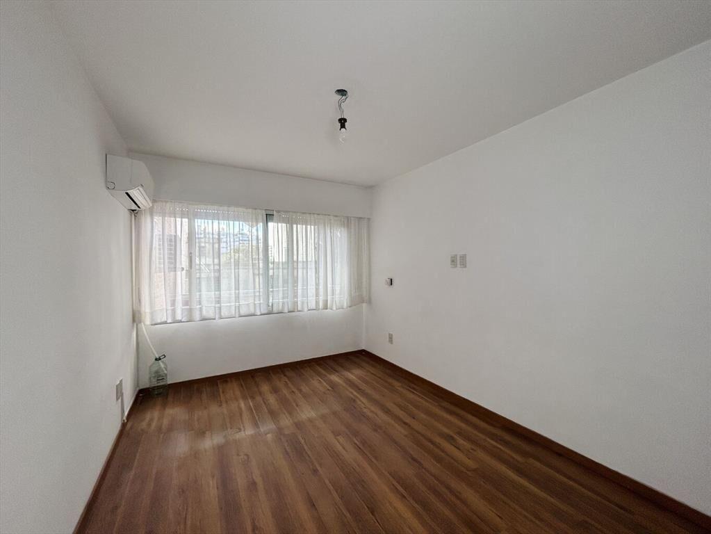 Alquiler apartamento 1 dormitorios con garaje a 1 cuadra de