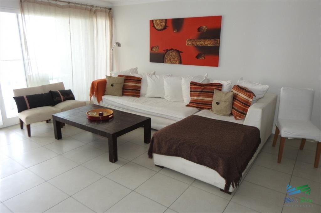 En venta apartamento 3 dormtirorios con propio,