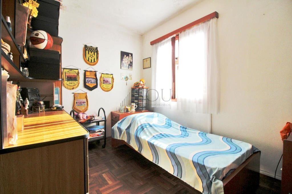 Venta 3 casas pocitos