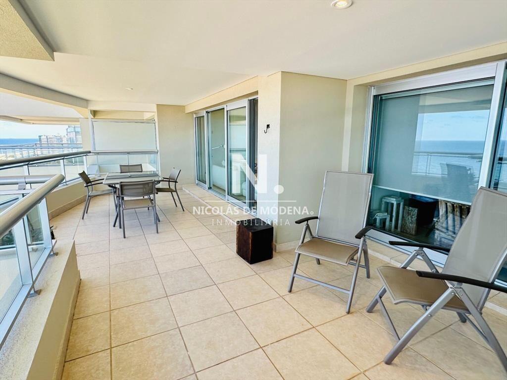 Alquiler de apartamento en Brava Punta del Este de 3 dormit
