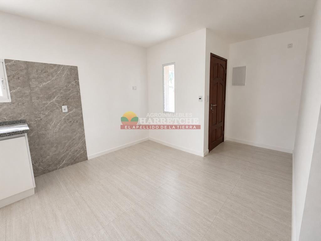 Alquiler en Canelones, 2 dorm, cocina comedor a