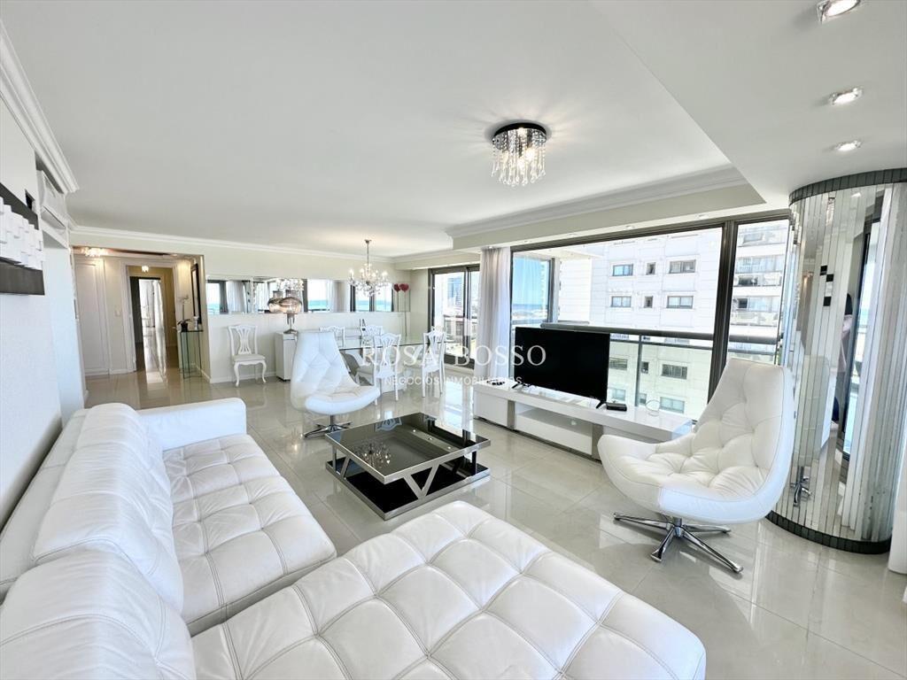 Apartamento 3 dormitorios Punta del Este Uruguay