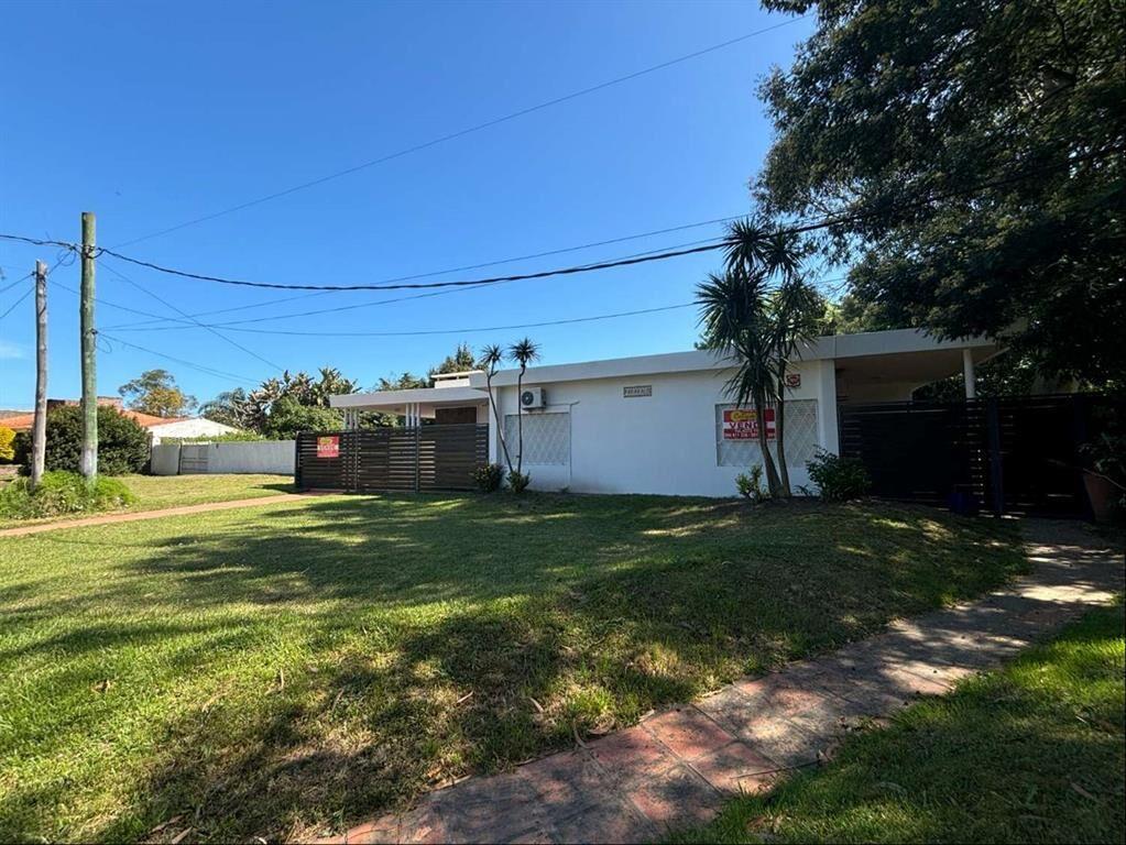 Venta de Casa de 3 dormitorios - Piscina - Barbacoa - Atlán