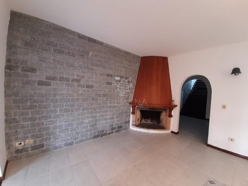Muy linda Casa en San Carlos PLENO CENTRO!