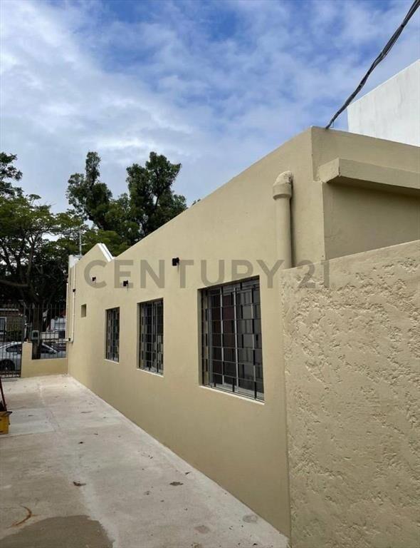 Malvin sur APTA PARA BANCO, garage. Terraza