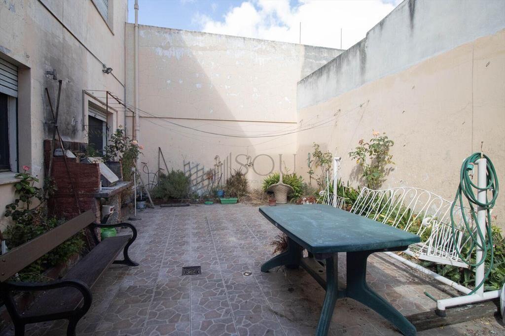 Venta casa 5 dormitorios y garaje en Cerrito