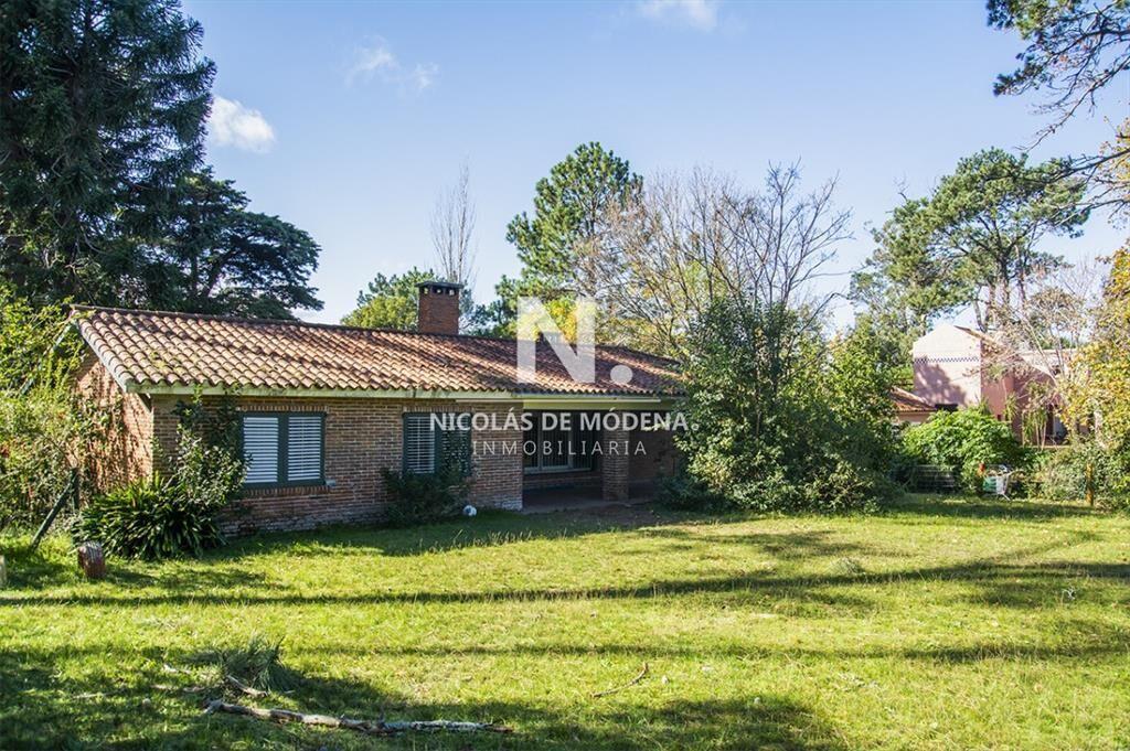 Casa en zona de Cantegril