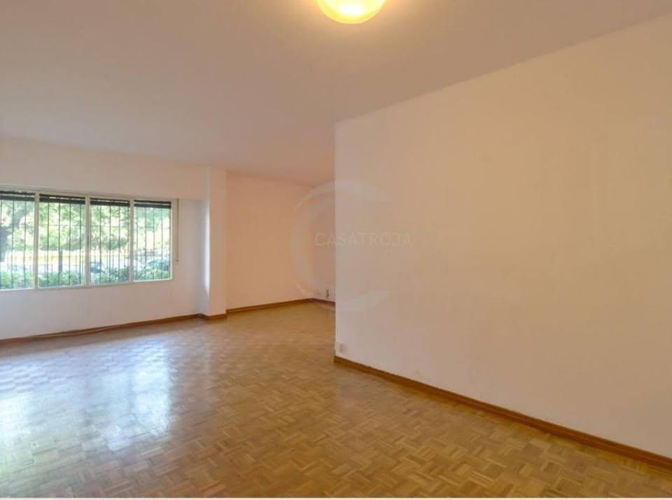 Venta Apartamento 3 dormitorios, planta baja con amplio pat