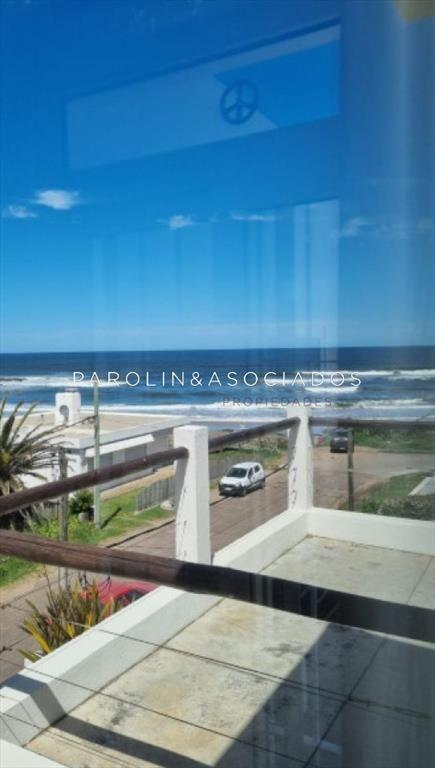 Casa En Venta Ubicada en La Barra Con Vista Al
