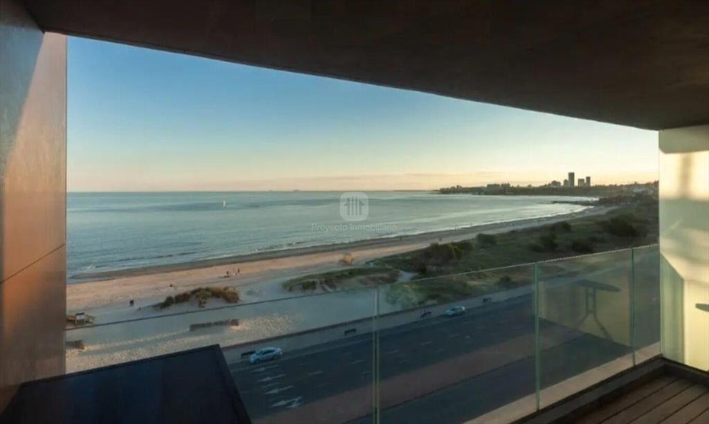 VENTA APARTAMENTO TRES DORMITORIOS MALVIN