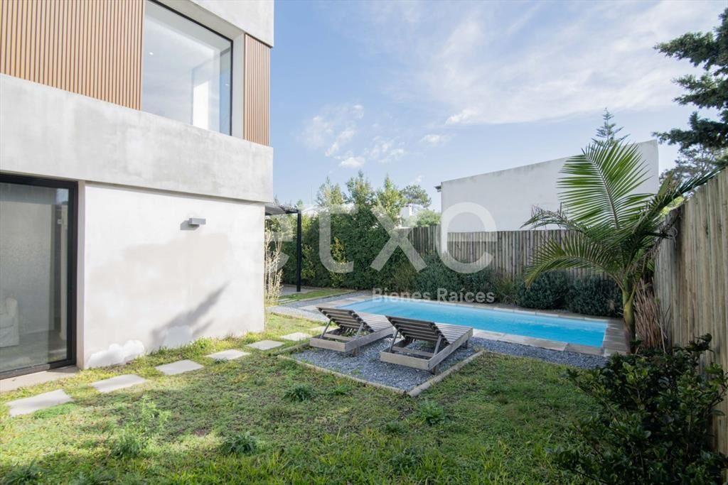 Venta de Casa en Manantiales...