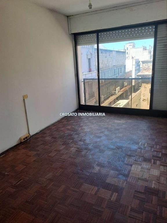 alquiler oficina Ciudad Vieja,3 ambientes