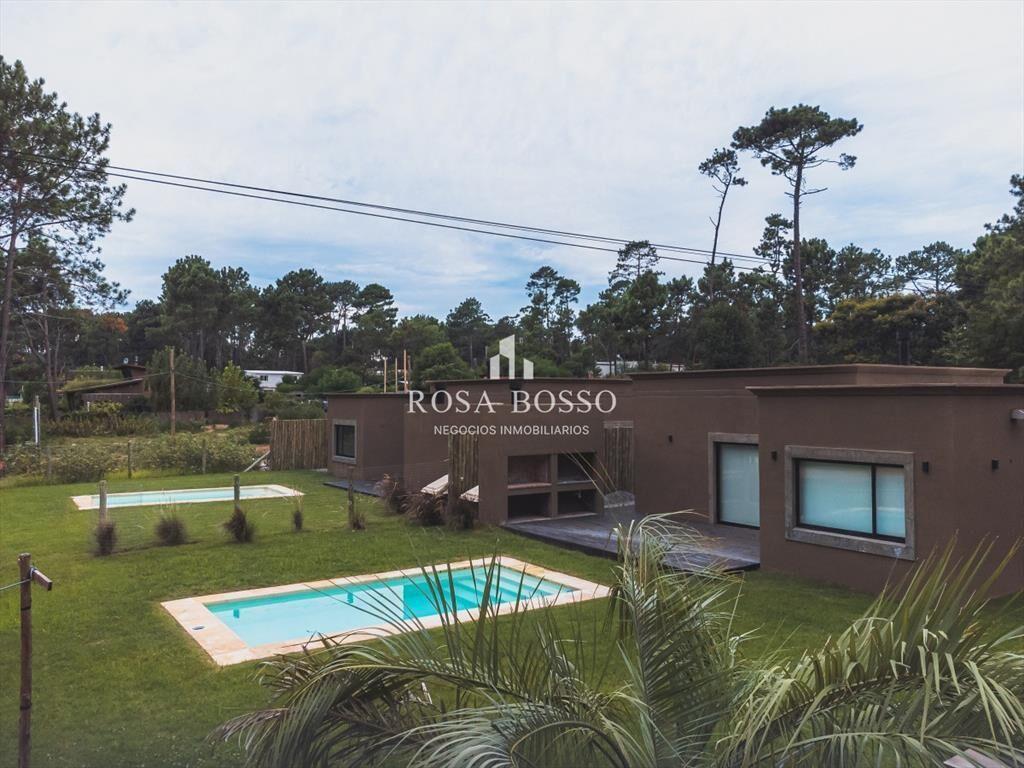 VENTA DE CASAS EN BARRIO PRIVADO