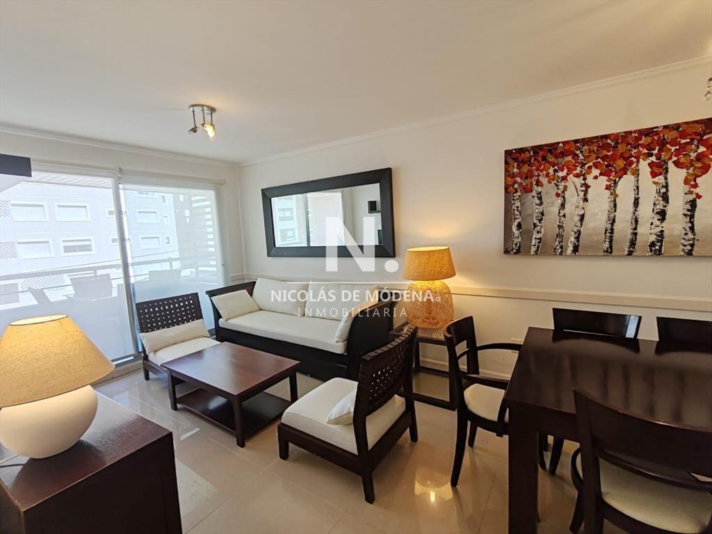 Punta del este, Península, departamento de 2 dormitorios c