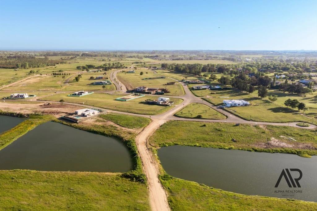 Venta terreno en barrio privado Cavas de La Tahona