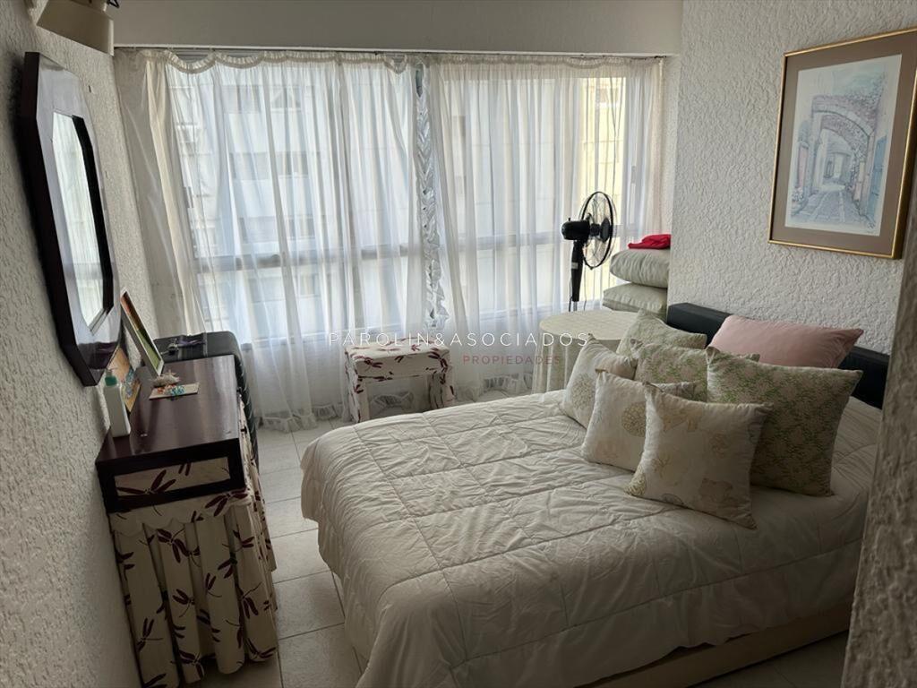 Vende Apartamento de 3 dormitorios en Brava,