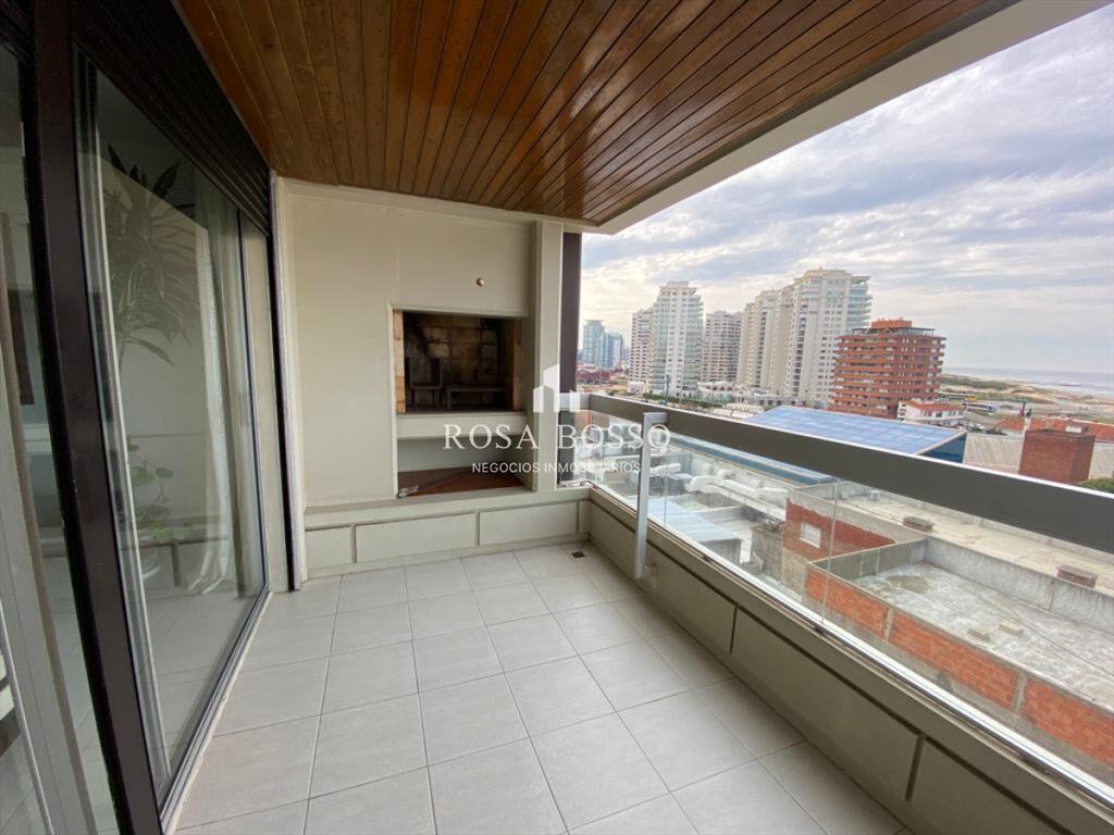 Apartamento Venta 3 dormitorios Mansa Punta del