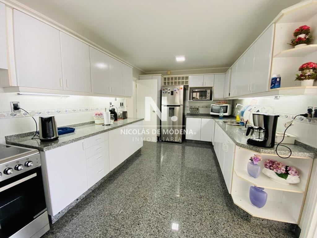 EXCELENTE APARTAMENTO EN PLAYA MANSA