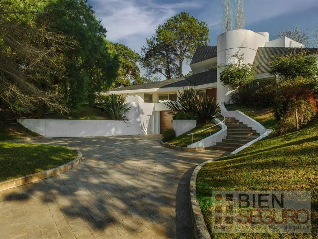 Excelente residencia en Lugano. Más de 1600 m2. Punta del