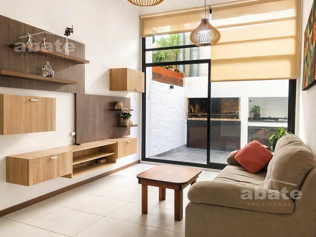 Venta Casa moderna en Pocitos 2 dormitorios y gge