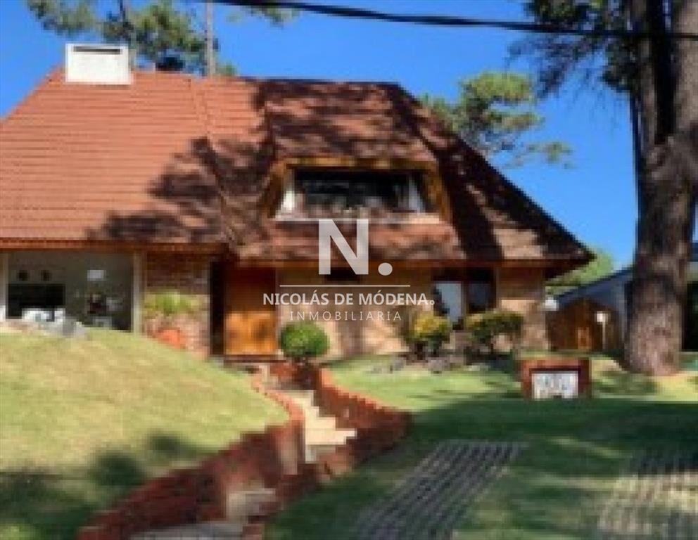 Espectacular casa a metros del mar