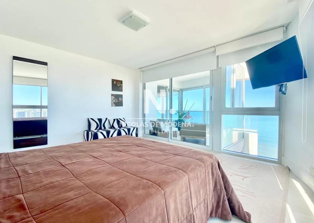 Vende apartamento en Torre Le Parc, Punta del 3