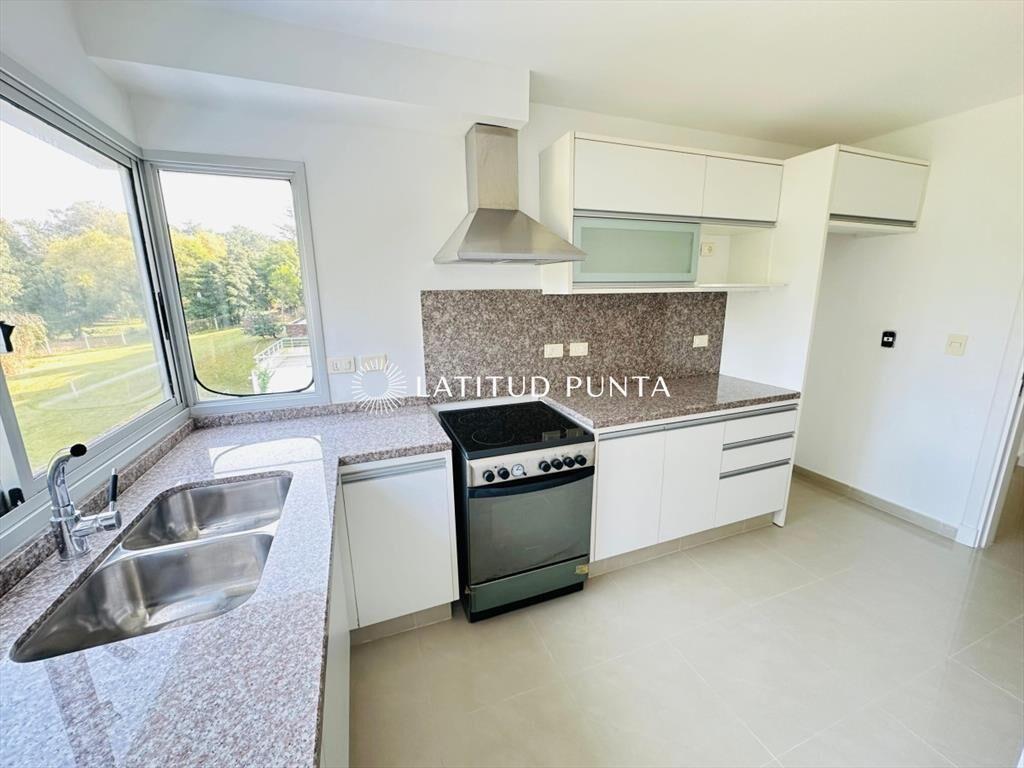 Apartamento en Altos del Golf - Rincón del 2