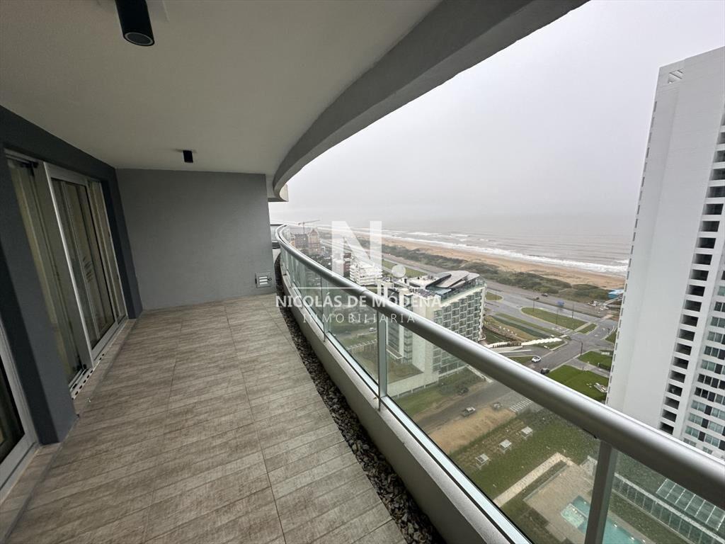 Look brava de 2 dormitorios en Punta del Este