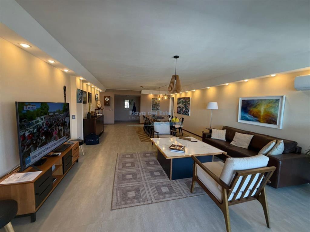 Apartamento en Venta de 3 dormitorio en Punta del
