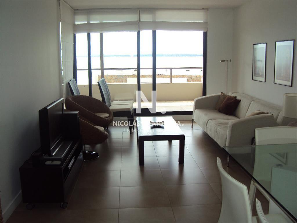 Apartamento en venta de dos dormitorios en Punta del Este