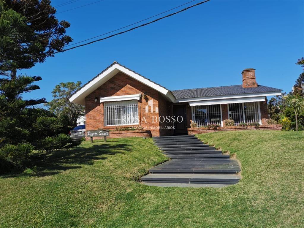 CASA PUNTA DEL ESTE PLAYA MANSA 4 DORMITORIOS