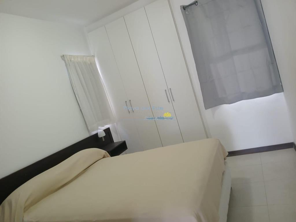 Venta dos dormitorios planta baja frente al mar