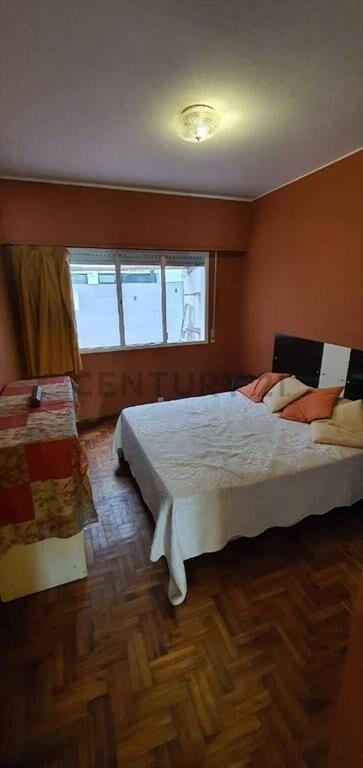 VENTA Apartamento CENTRO 2 dormitorios, frente con balcon...