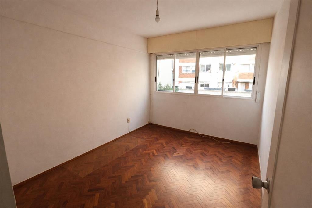 Venta de Apartamento 3 dormitorios en Pocitos 3 cuadras de