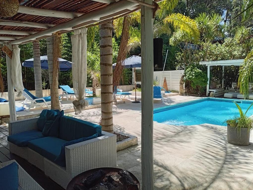 Casa en alquiler en Punta Ballena, 8 dormitorios, Gran capa