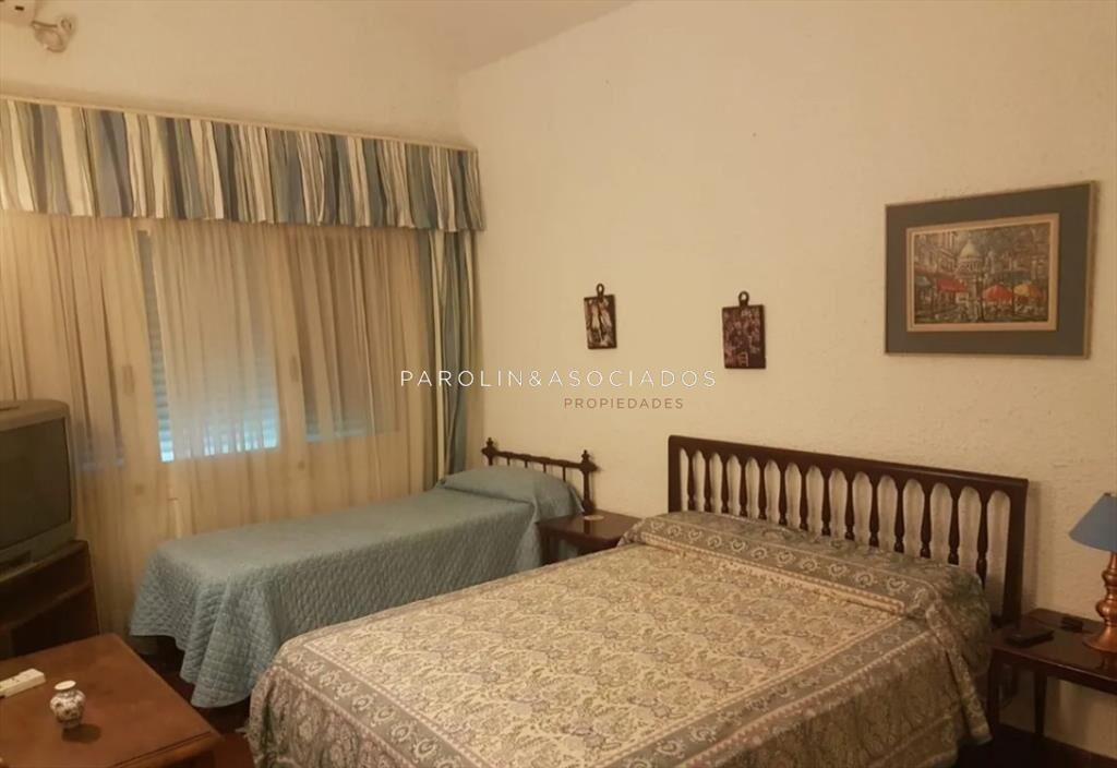 Casa de 5 dormitorios en venta en Marconi, Punta