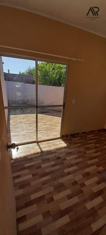 Casa en venta c/ cochera en Artigas