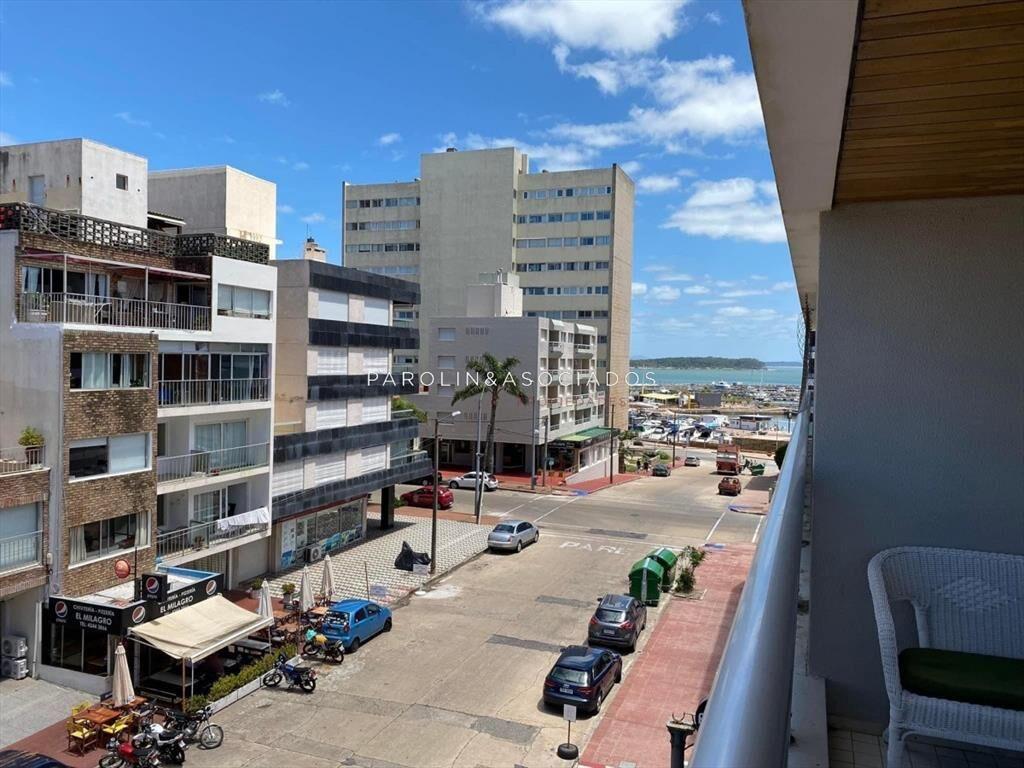Excelente apartamento en Península con barbacoa cerrada